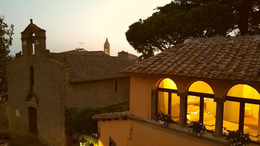 B&B A Piazza del Gesù Viterbo Kültér fotó